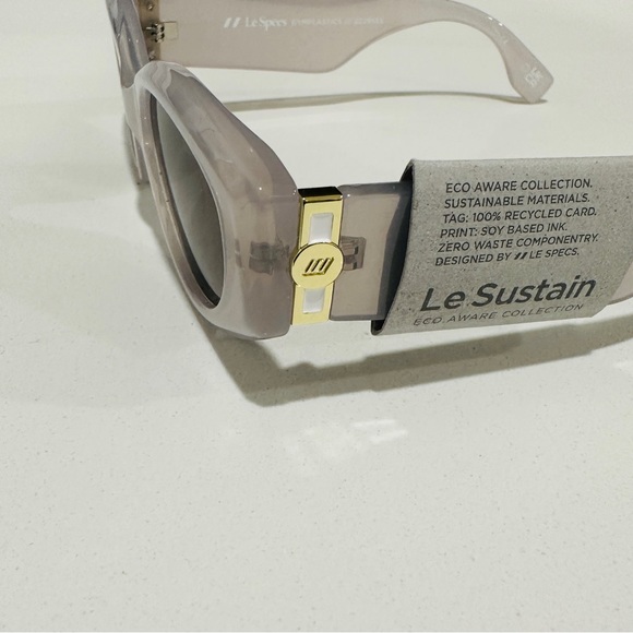 Le Specs Gymplastics In Rocksalt - Picture 6 of 8